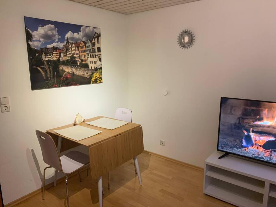 2-Zimmer-Nichtraucher-Ferienwohnung Strobel テュービンゲン エクステリア 写真